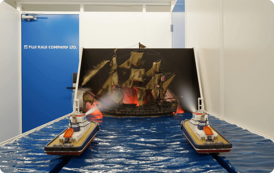 画像:船の模型が展示されている様子